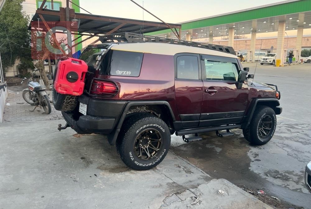 تويوتا إف جي كروزر